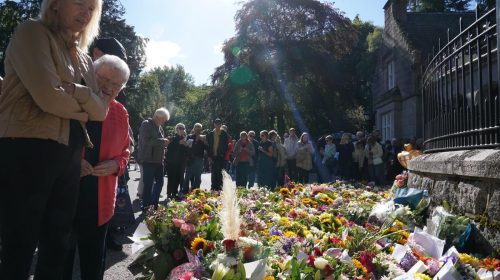 Crowds laying flowers for Queen Elizabeth